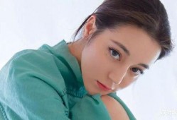 娱乐吃瓜迪丽热巴,娱乐圈的瓜田女王，揭秘她的吃瓜日常