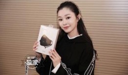 娱乐吃瓜酱服饰监察员